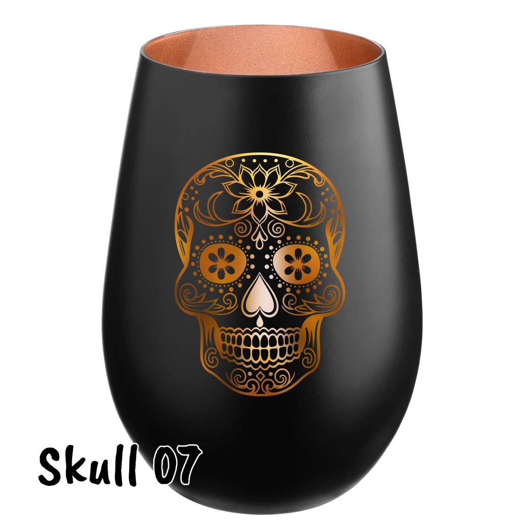 Erleuchte deine Nacht mit Style: Stölzle Lausitz Gläser mit Totenkopf-Motiv