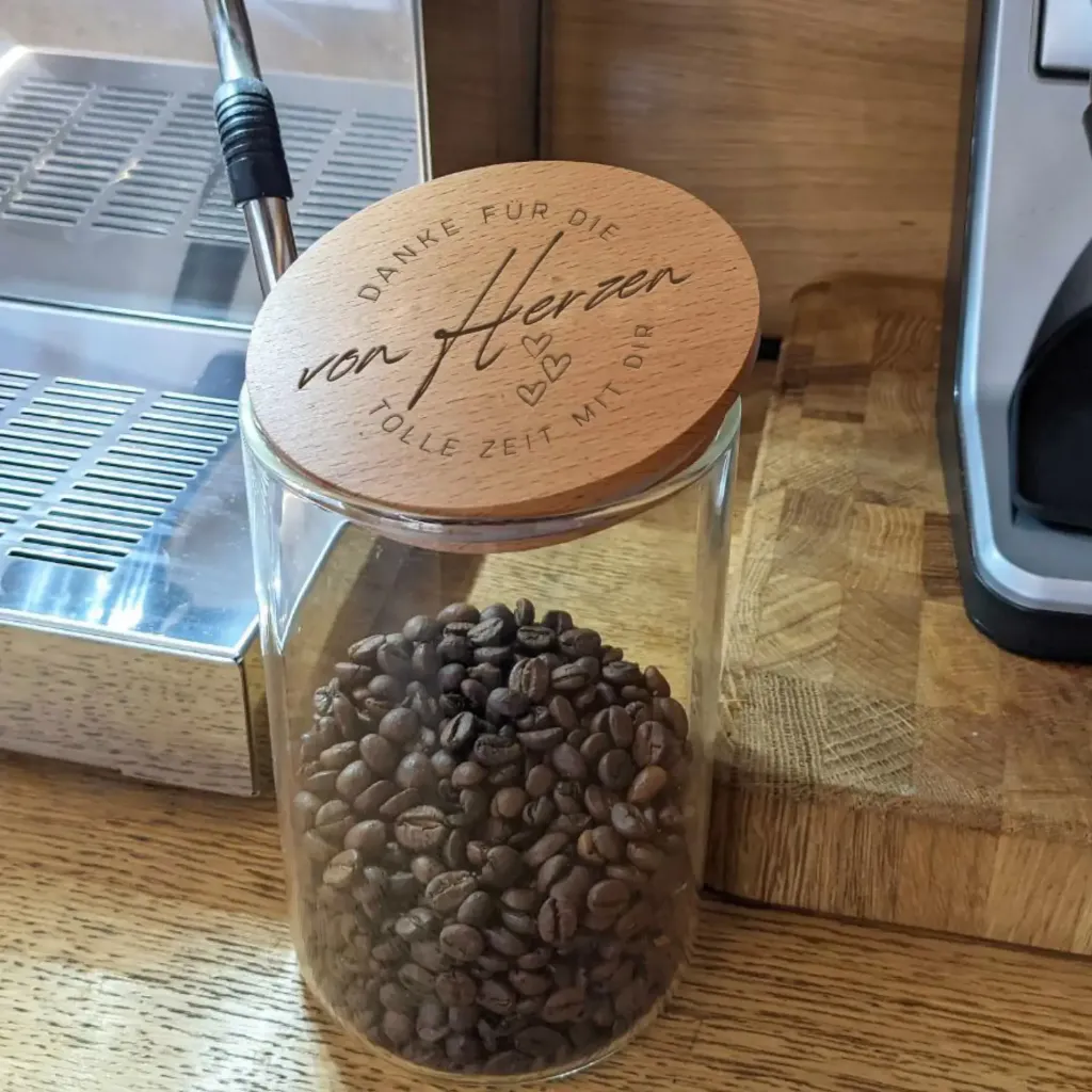 Vorratsglas mit graviertem Buchenholzdeckel – „von Herzen“ (3 Größen) (15 cm - 1200ml)