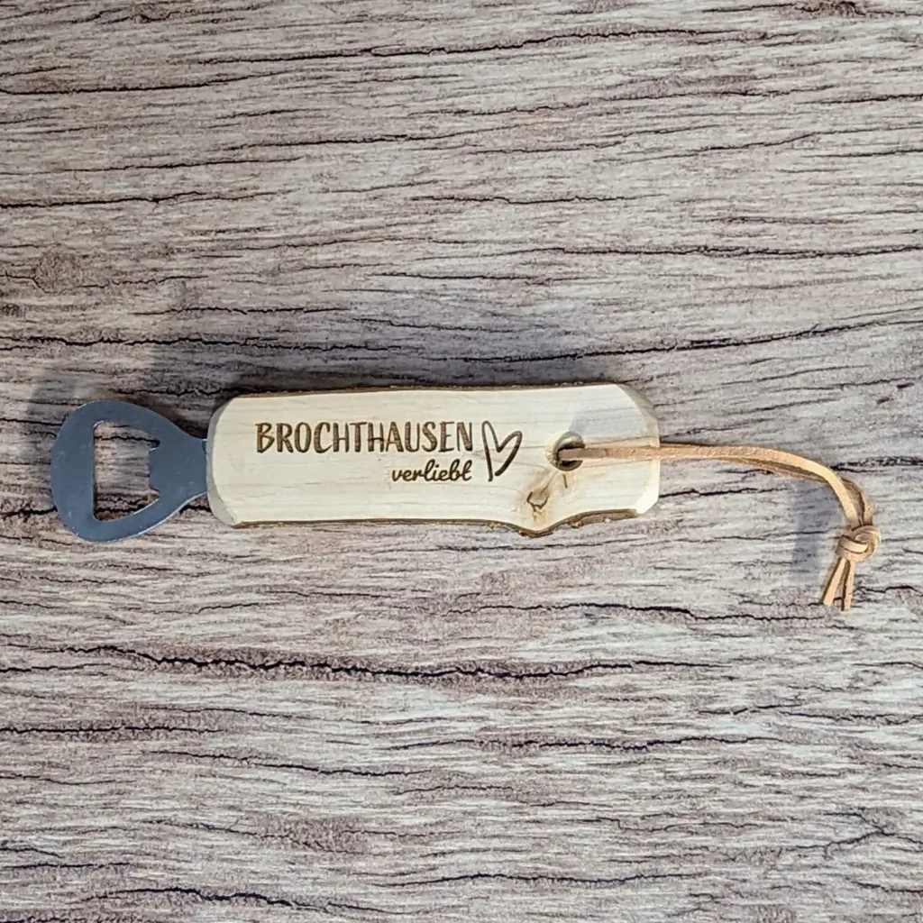Heimatort verliebt – Flaschenöffner personalisiert | HansArbeit
