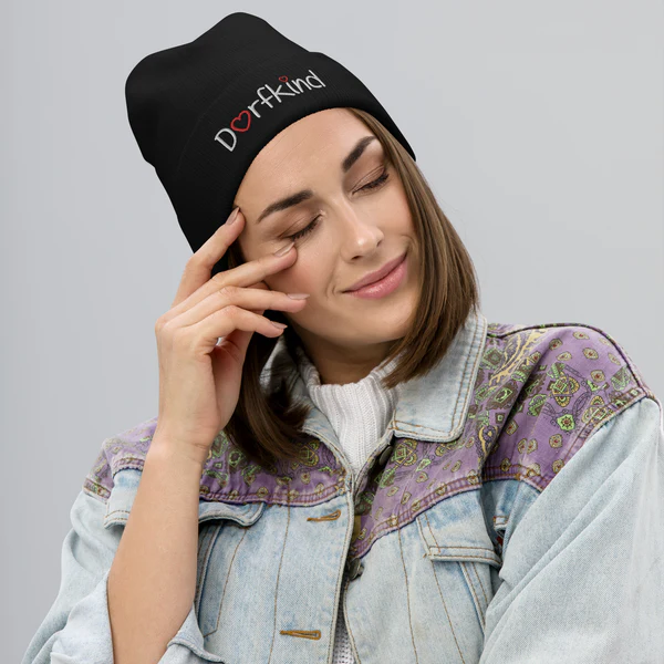 Hochwertig bestickte "Dorfkind" Beanie 